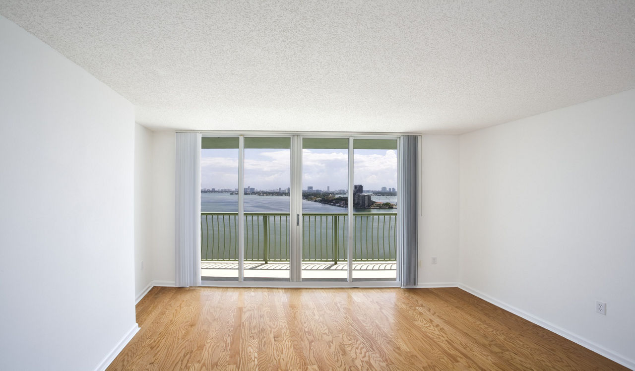 Bay Parc - Miami, FL - Bedroom