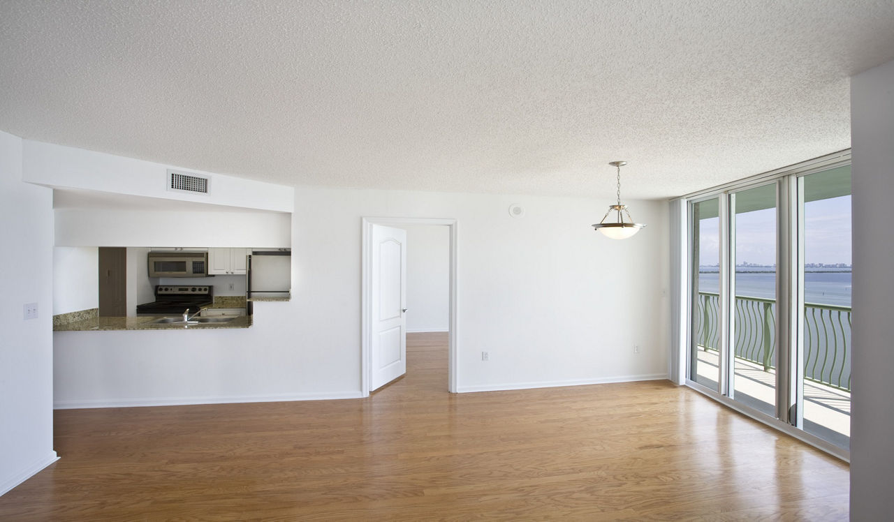 Bay Parc - Miami, FL - Living Room