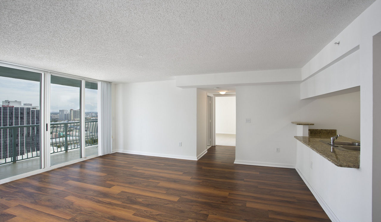 Bay Parc - Miami, FL - Living Room