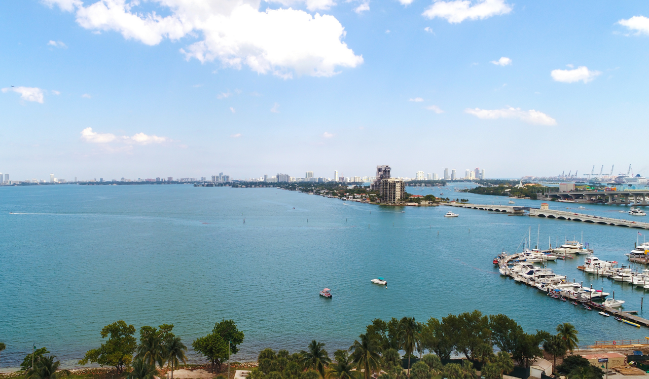 Bay Parc Apartments - Miami, FL - Biscayne Bay .<p style="text-align: center;">&nbsp;</p>
<p style="text-align: center;">You'll live just two blocks from the Venetian Causeway Bridge with direct access to Miami Beach.</p>
