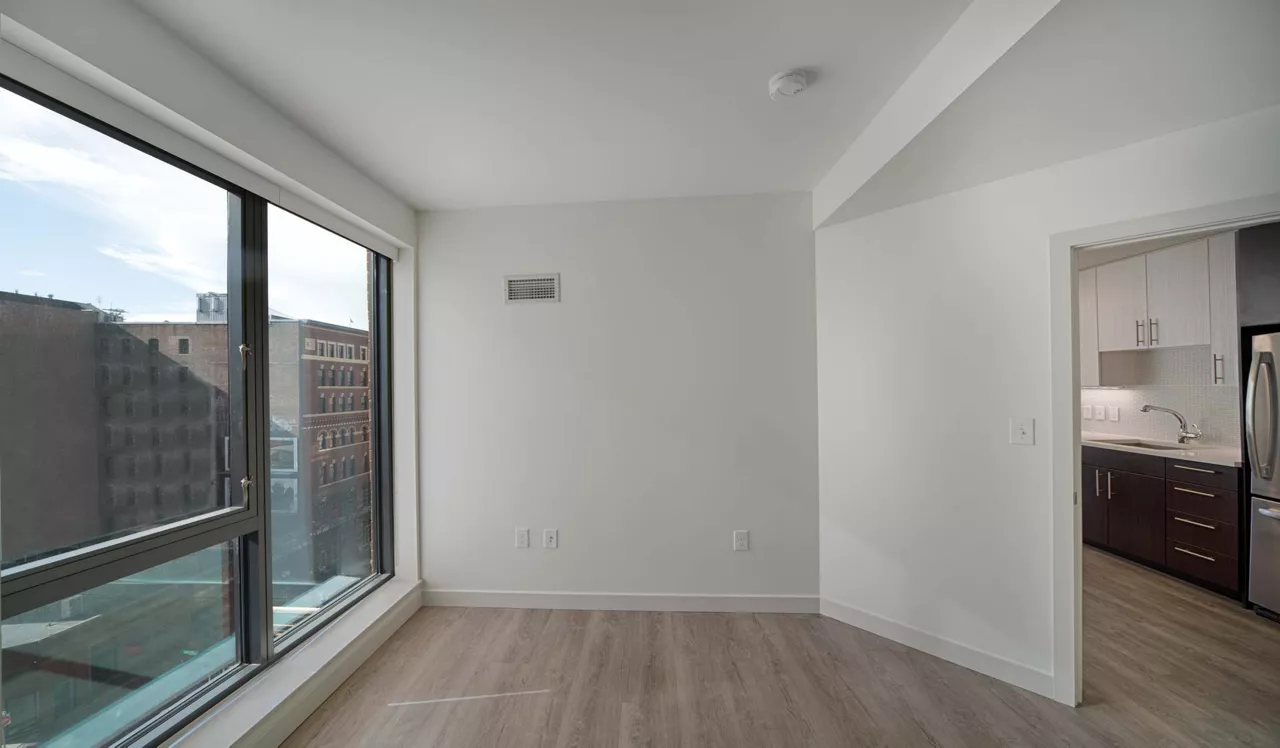 One Canal Apartments - Boston, MA - bedroom