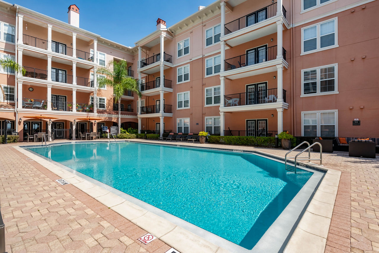 Pool at 2054 Riverside (1 of 2)