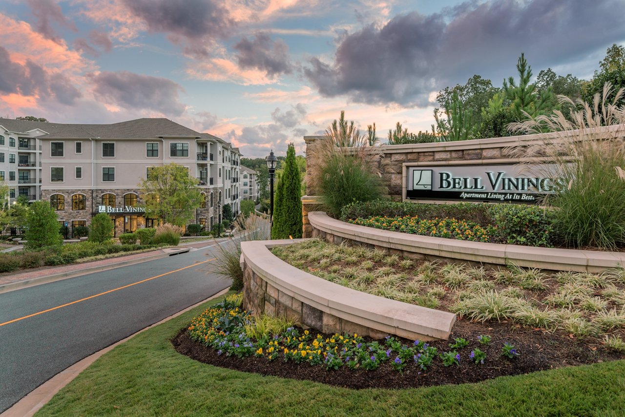 Rowe Vinings - Atlanta GA - Exterior