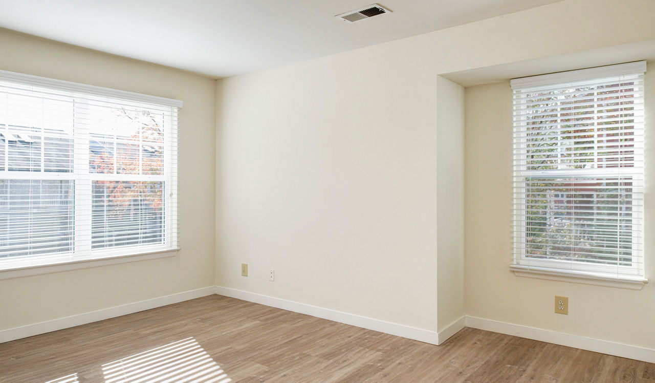 Bent Tree Apartments - Centreville, VA -  bed
