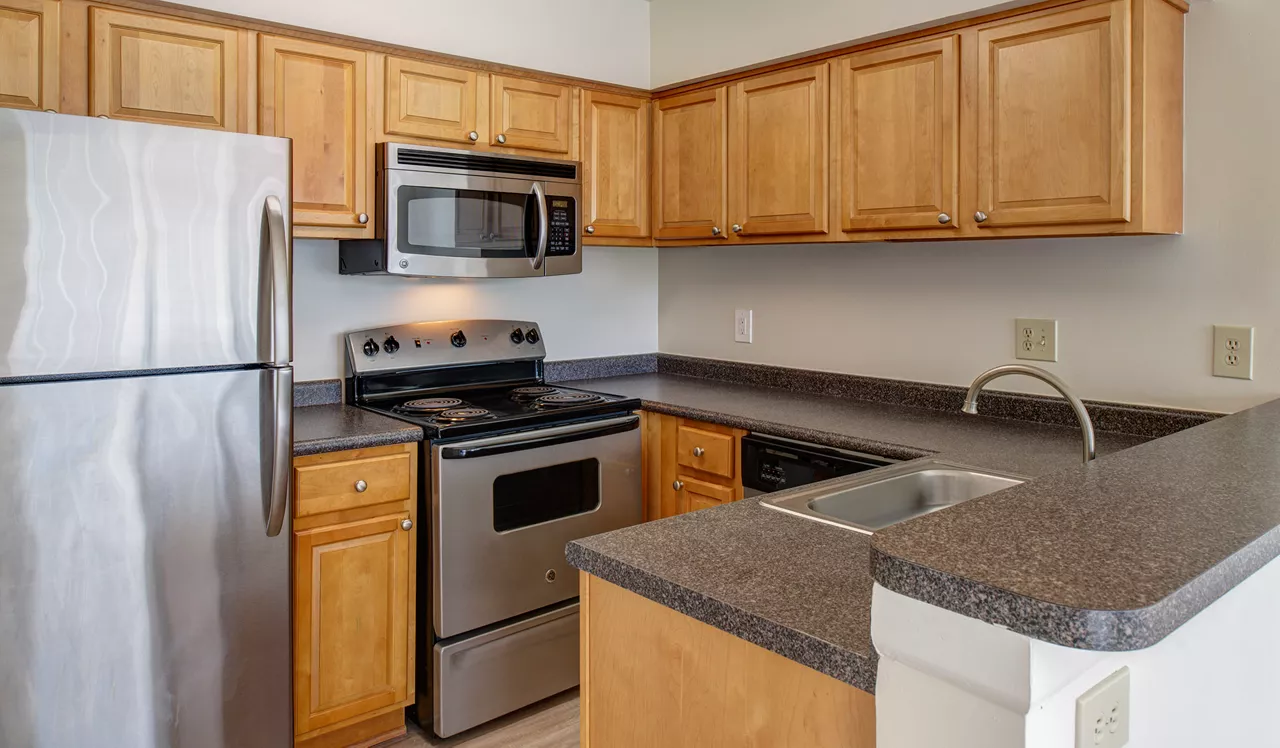 Bent Tree Apartments - Centreville, VA - Kitchen