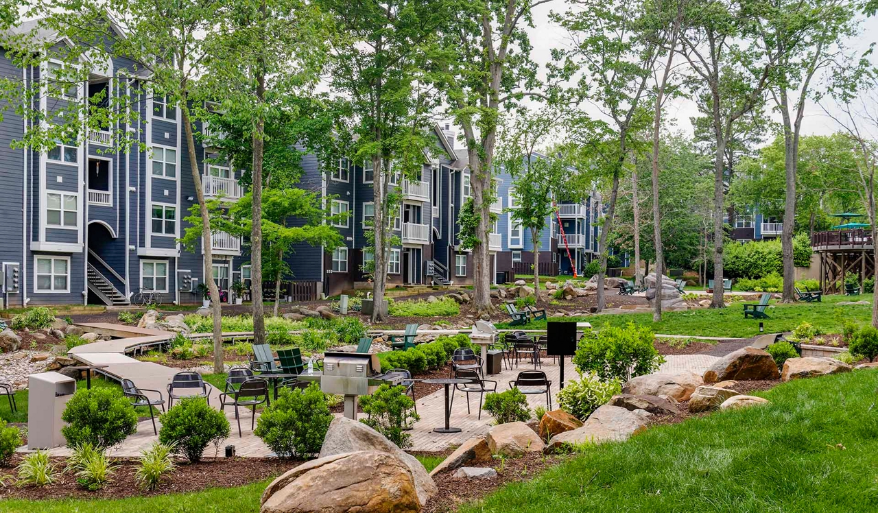 Bent Tree Apartments - Centreville, VA - Water play area 