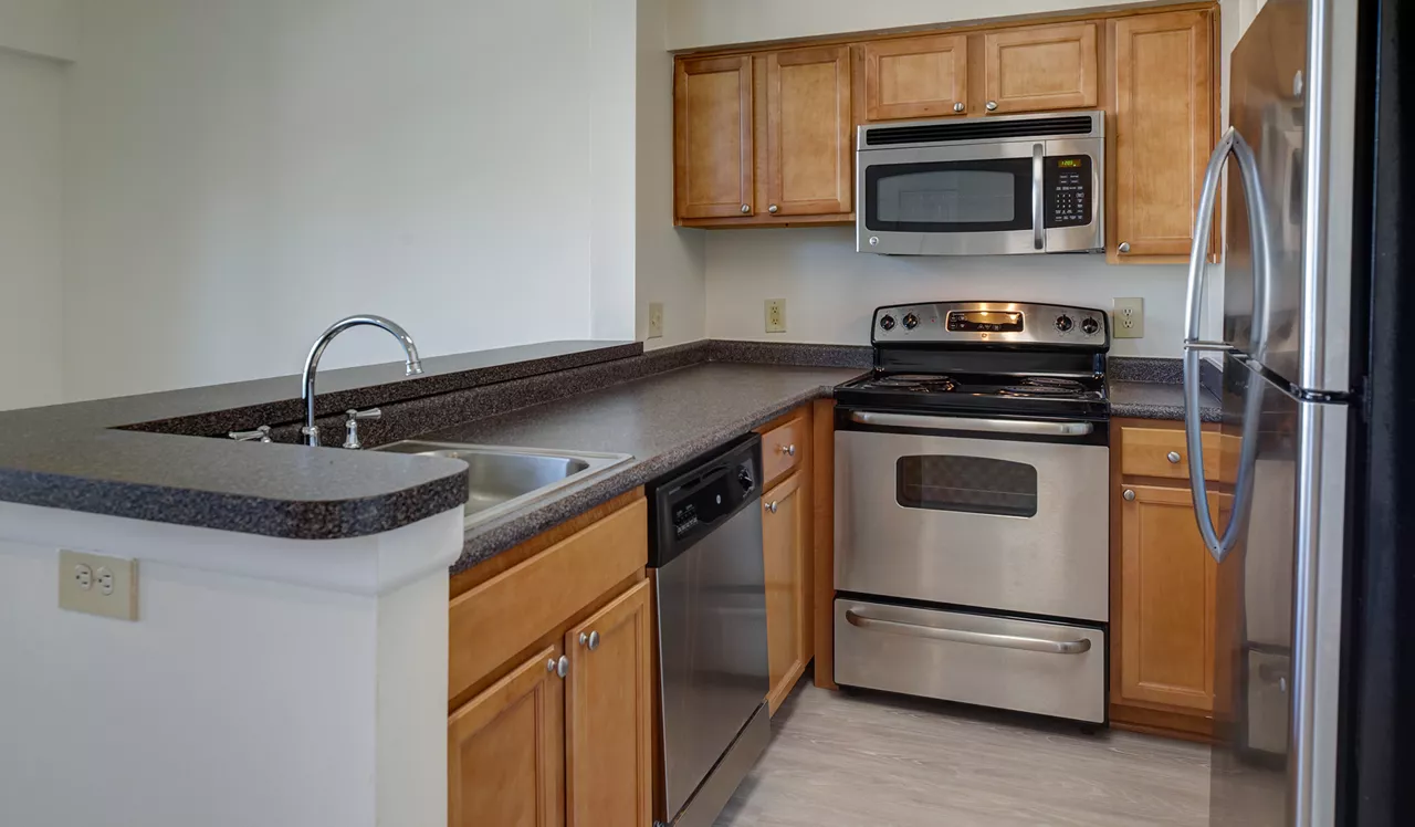 Bent Tree Apartments - Centreville, VA - Kitchen