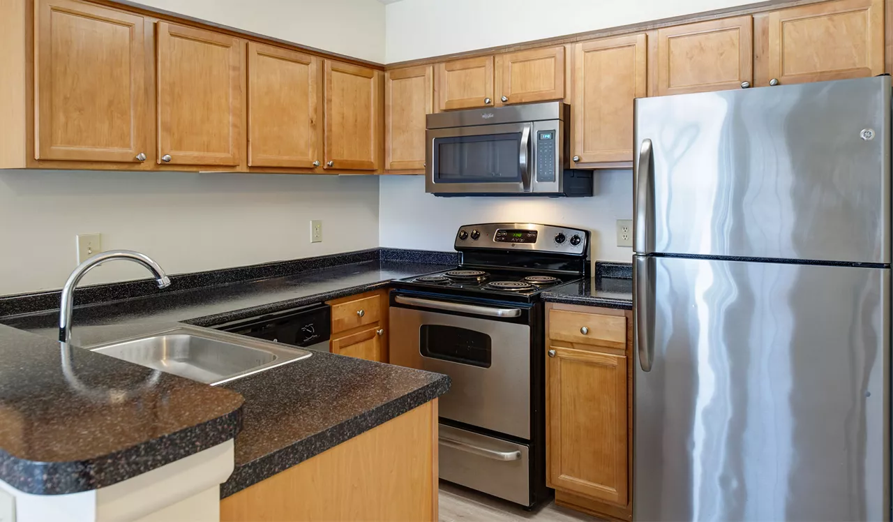 Bent Tree Apartments - Centreville, VA - Kitchen