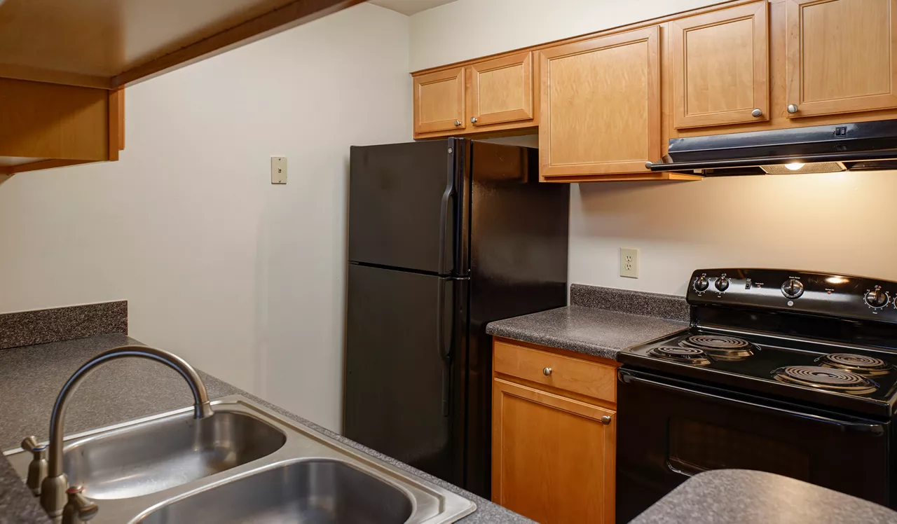 Bent Tree Apartments - Centreville, VA - Kitchen