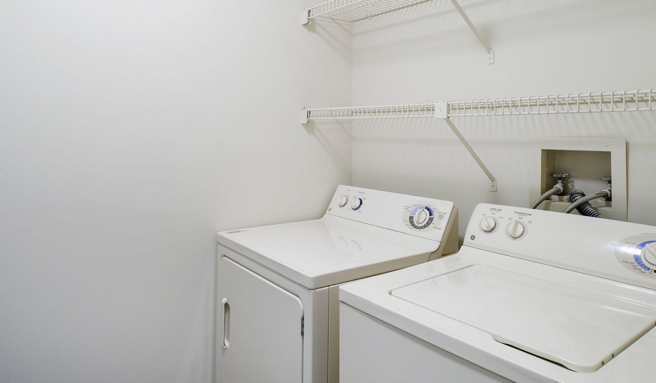 Bent Tree Apartments - Centreville, VA - Laundry