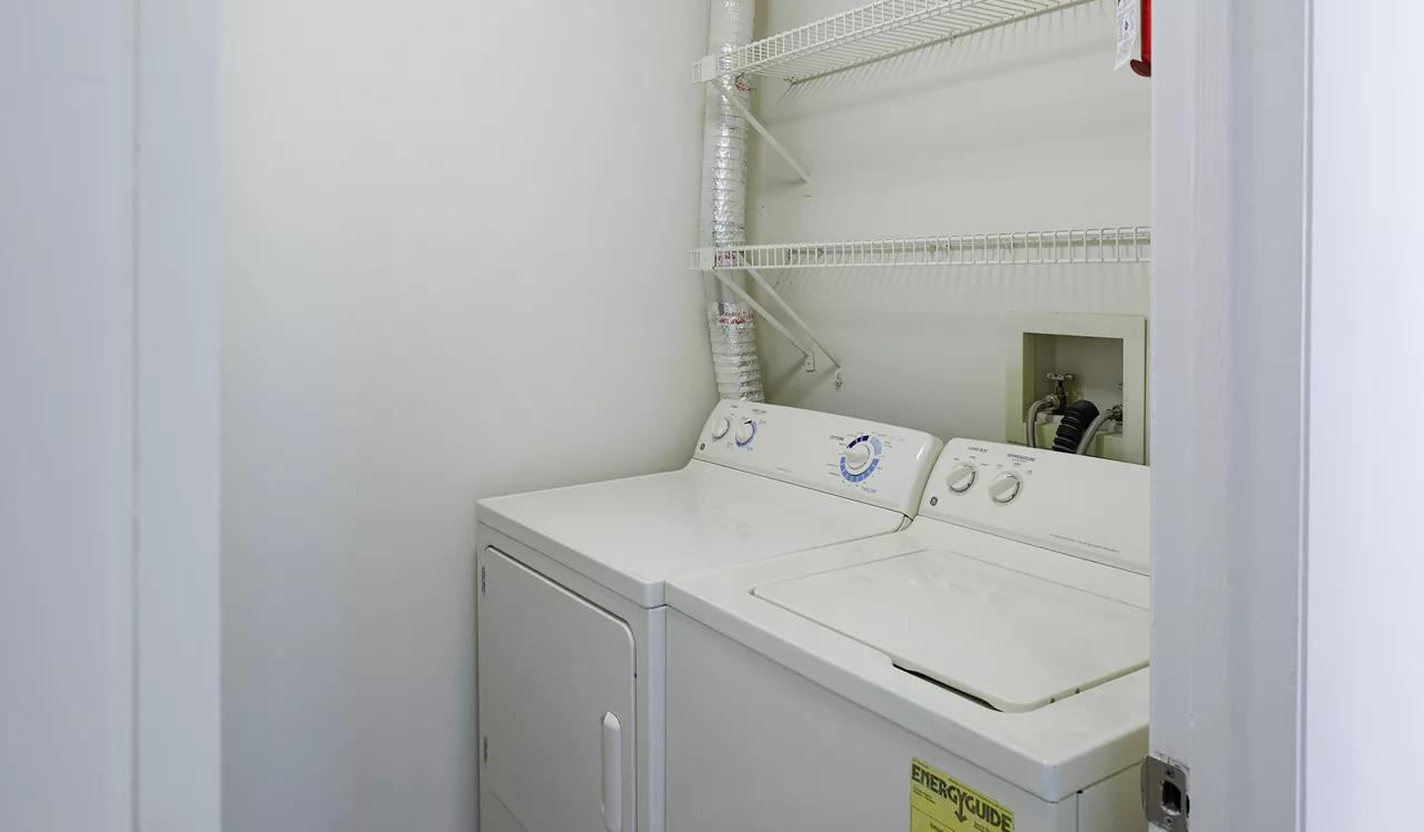 Bent Tree Apartments - Centreville, VA - Laundry