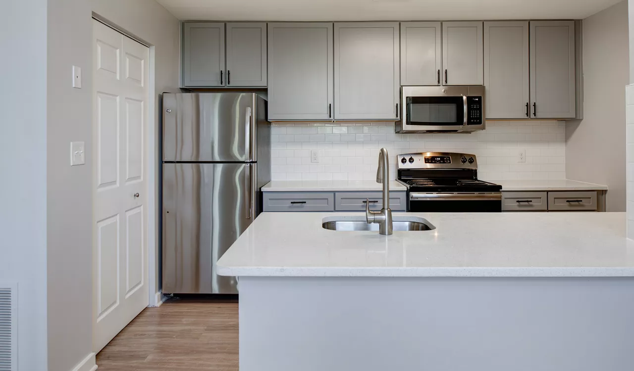 Bent Tree Apts - Centreville, VA - Kitchen