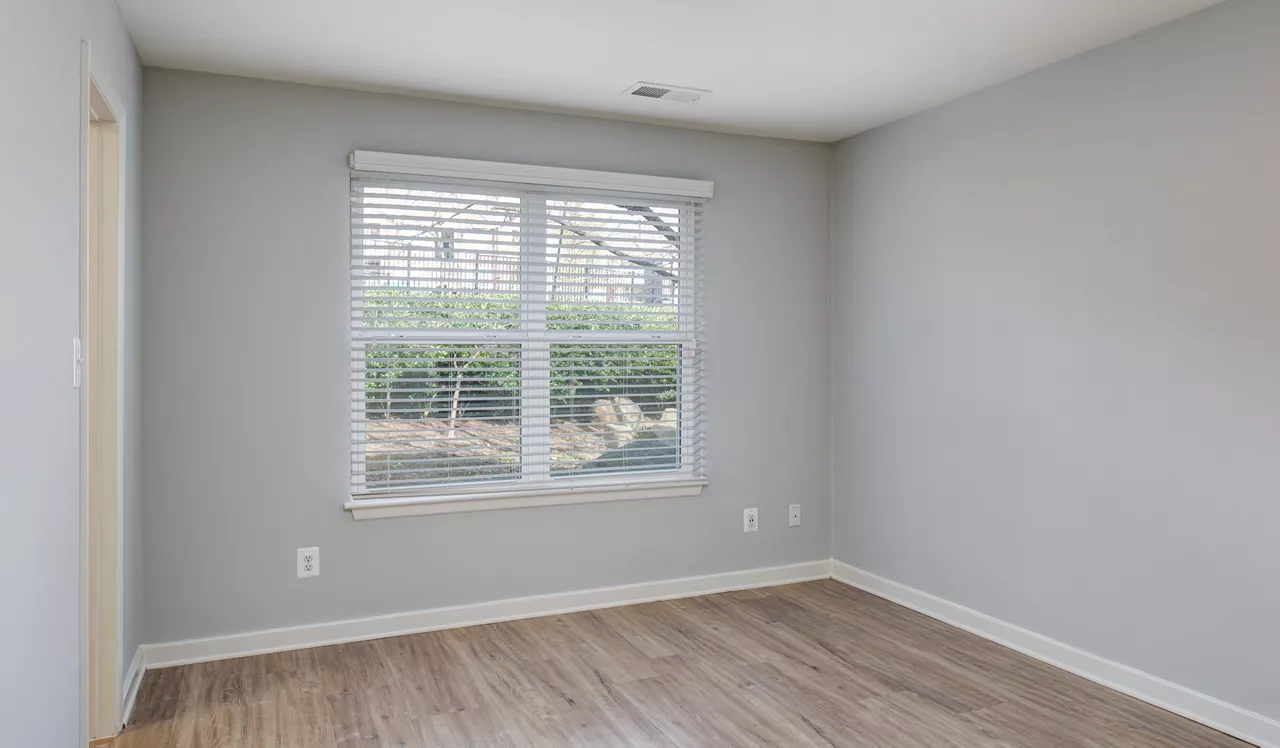 Bent Tree Apts - Centreville, VA - Bedroom