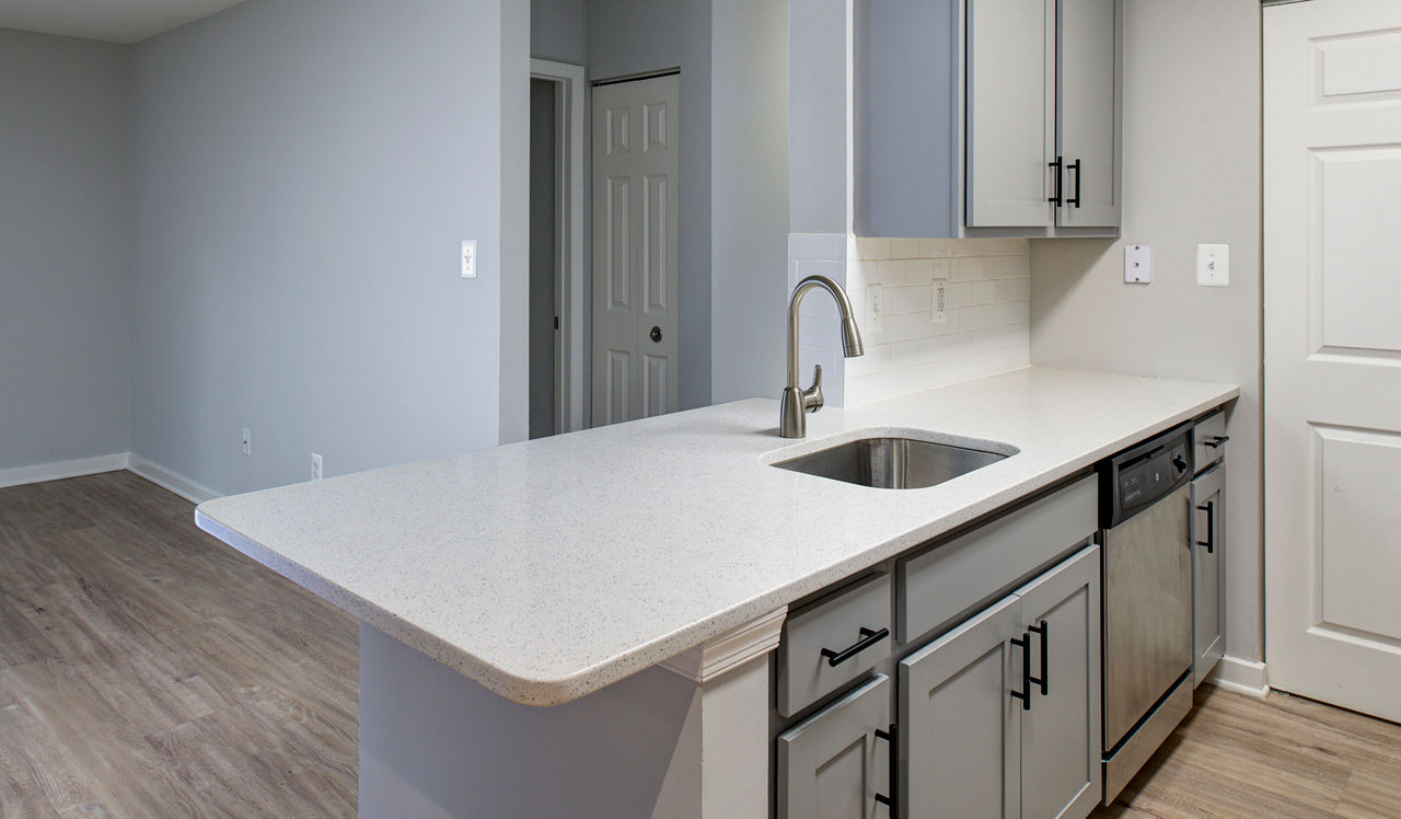 Bent Tree Apts - Centreville, VA - Kitchen