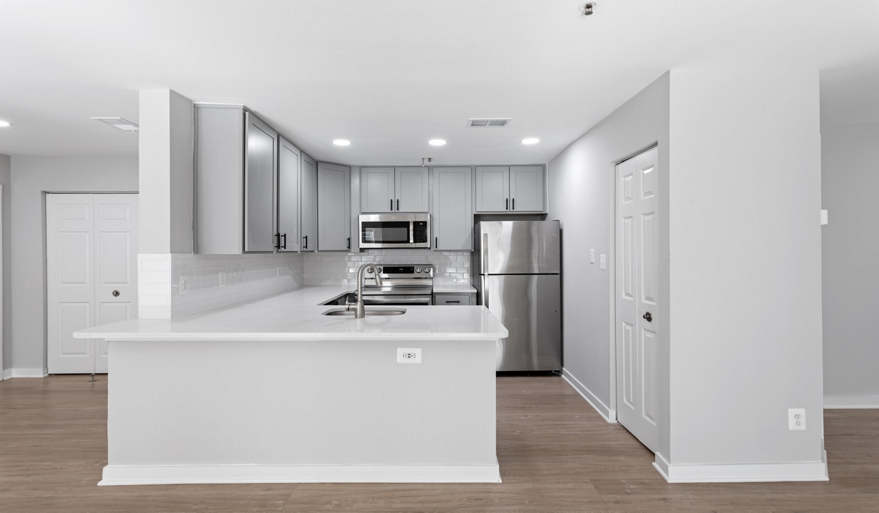 Bent Tree Apartments - Centreville, VA - Kitchen 