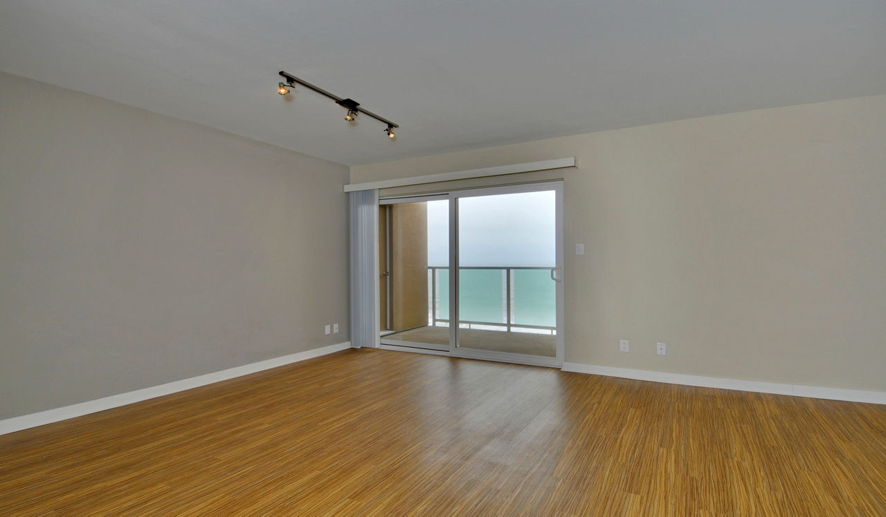 The Bluffs at Pacifica - Pacifica, CA - Living Area