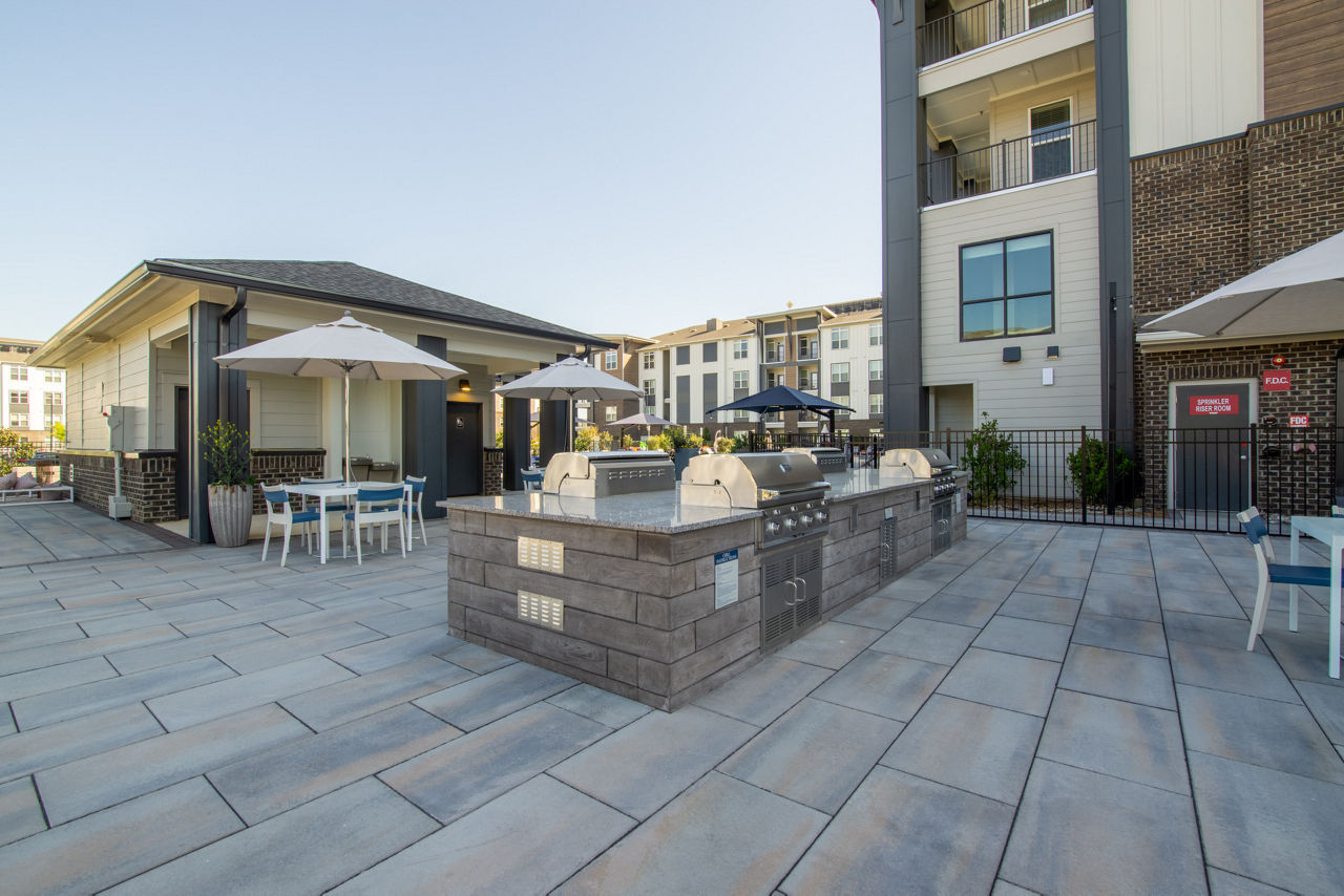 Brea Wendell Falls - Grilling Station