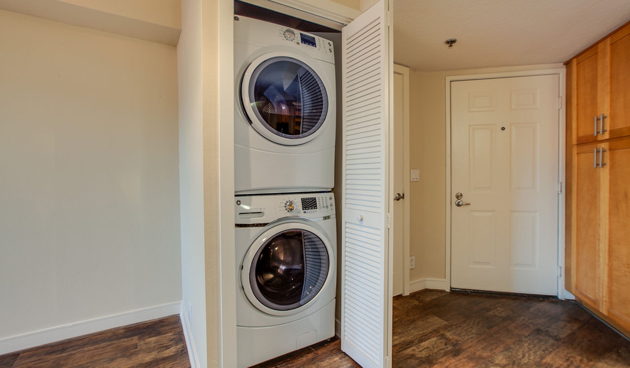 Broadcast Center - Los Angeles, CA - Laundry