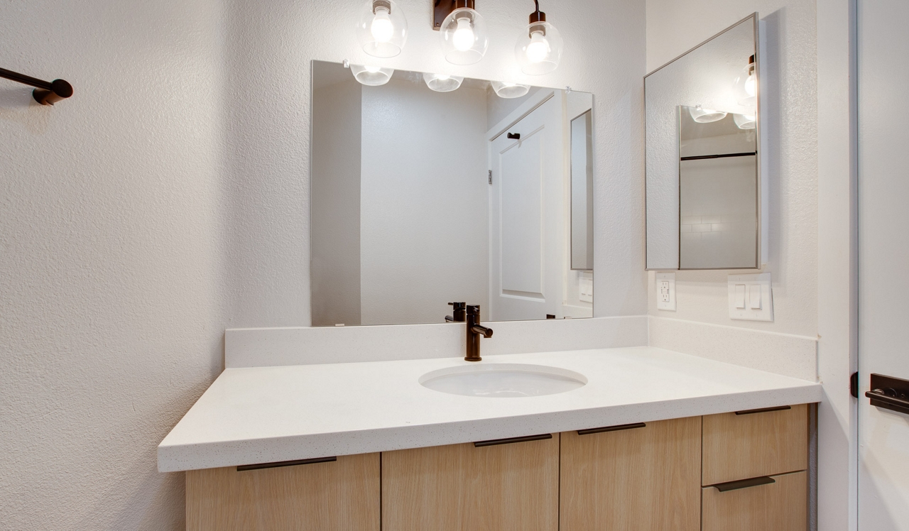 Broadcast Center - Los Angeles, CA - Bathroom/