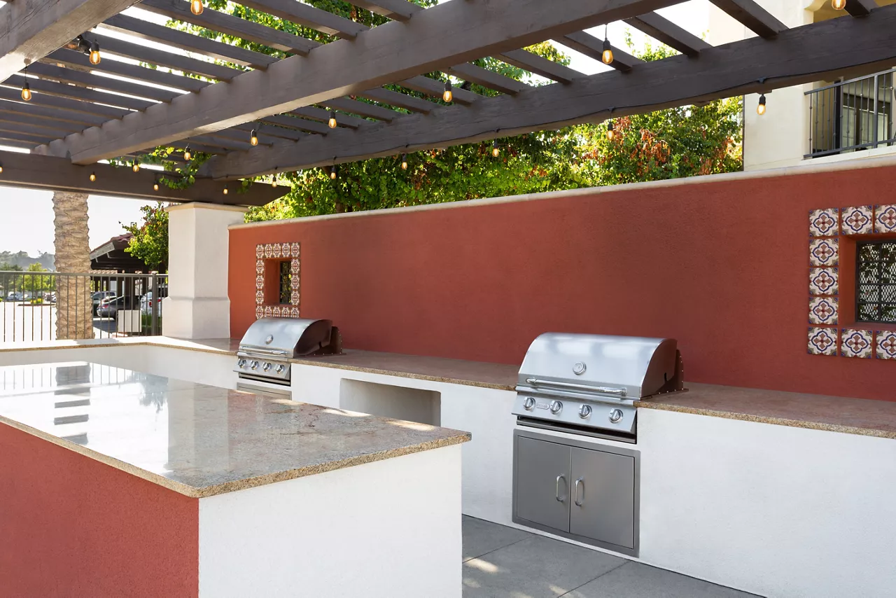 The Vineyard at Paseo Del Sol - Temecula, CA - Grill Area