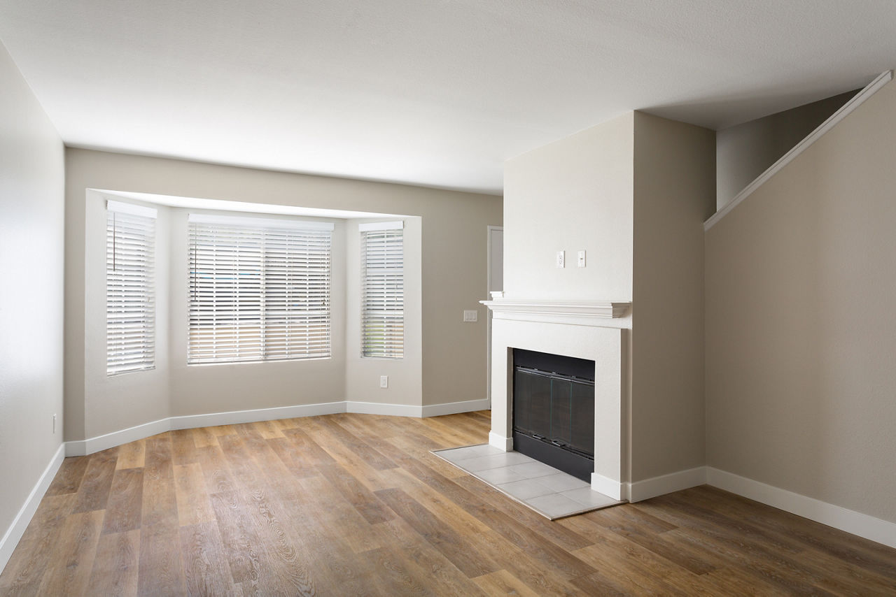 Promenade Terrace - Corona, CA - living room