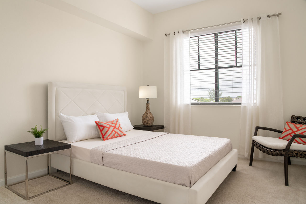 Doral View – Doral, FL - Interior Bedroom