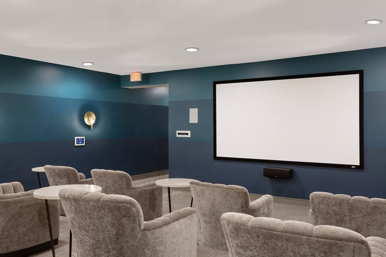 Vera Apartments in Jacksonville, FL - Theater