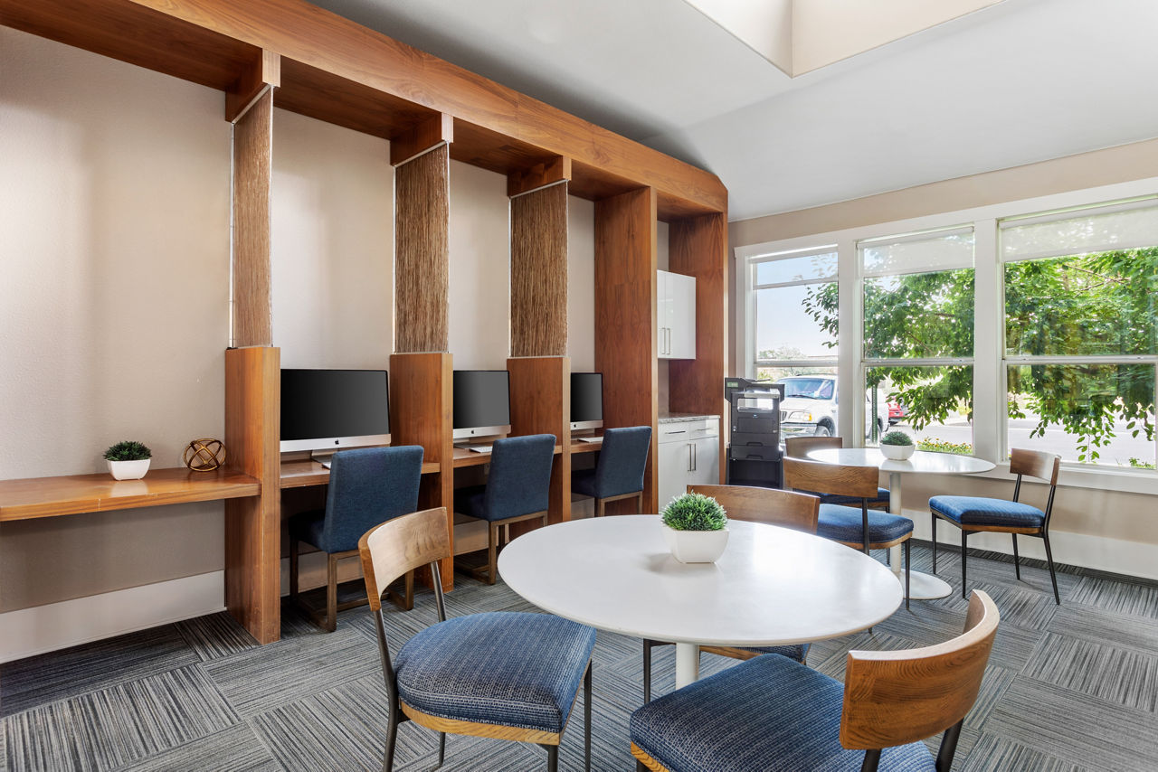 Haven 124 at Eastlake Station - Northglenn, CO - Lounge