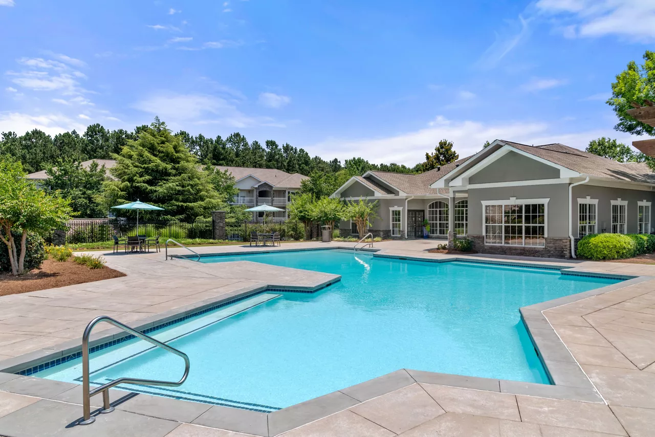 Arbor Place in Atlanta, GA - Pool