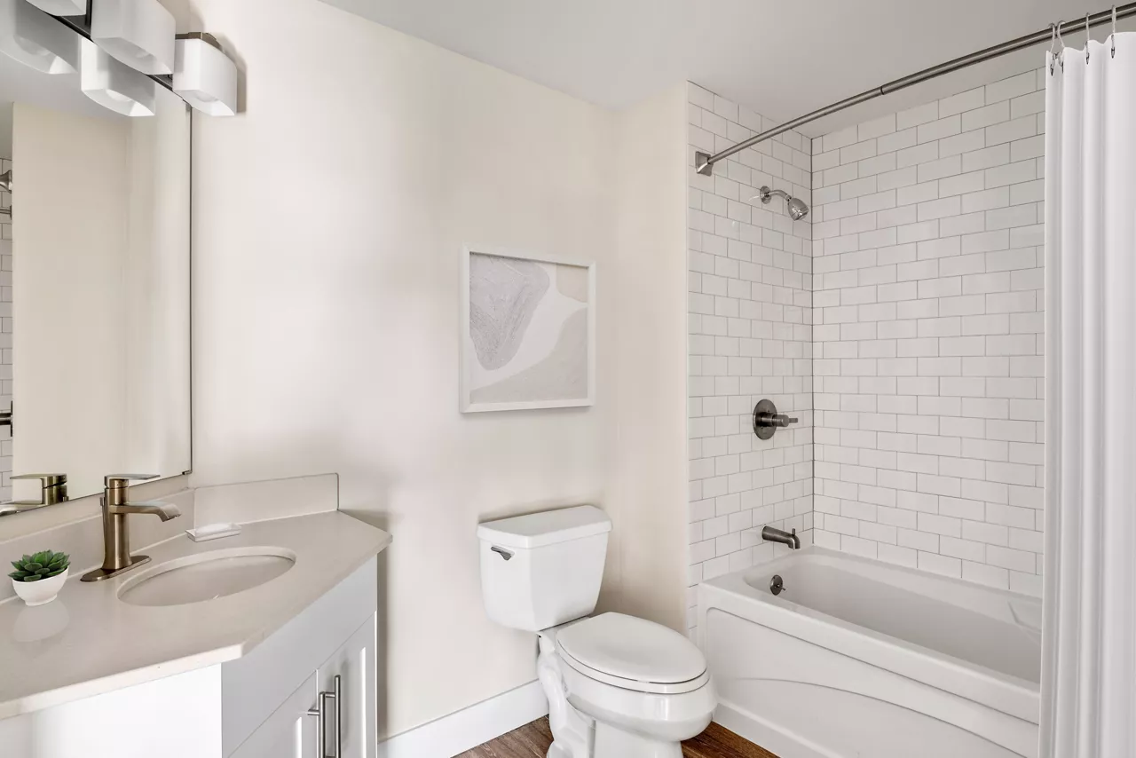 Elevate - Cambridge, MA - bathroom