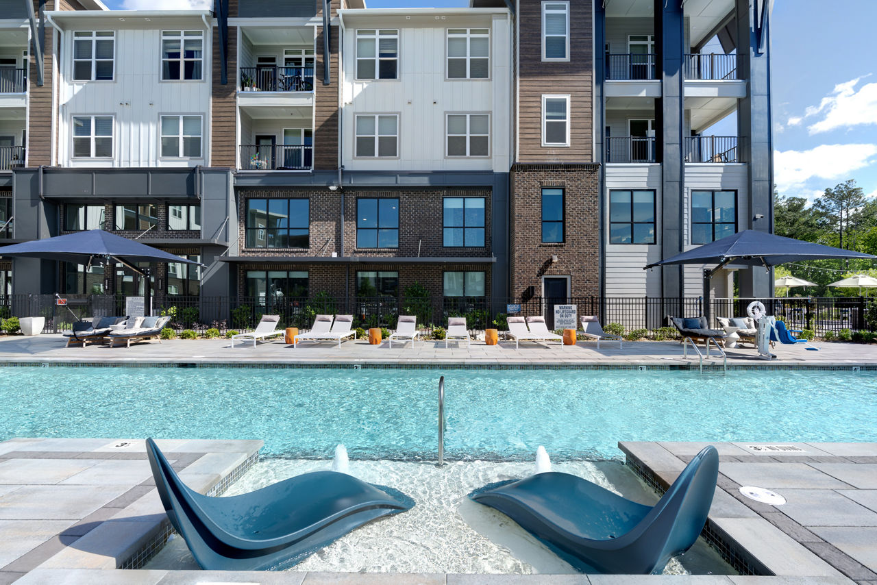 Brea Wendell Falls - Pool