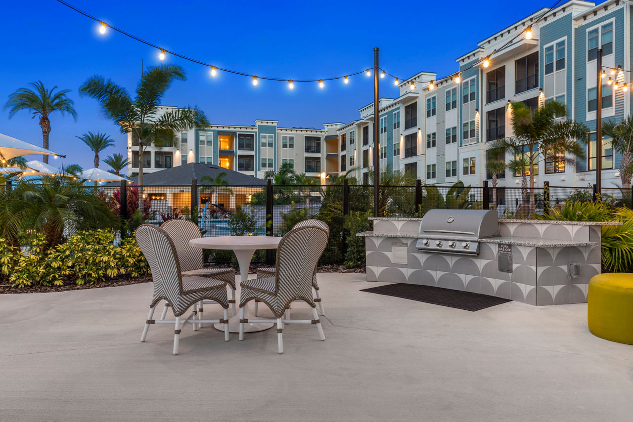 Grill area at The Pearl of Viera (1 of 3)