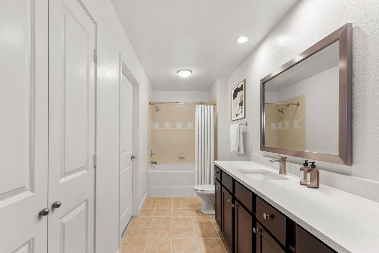 One Boynton - Boynton, FL - Bathroom