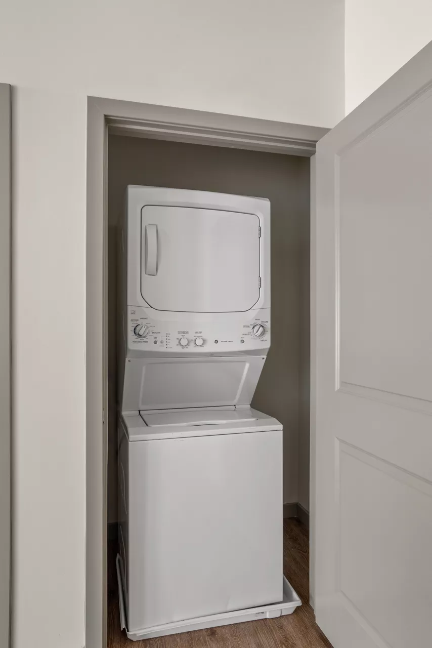 River Birch - Watertown, MA - Laundry