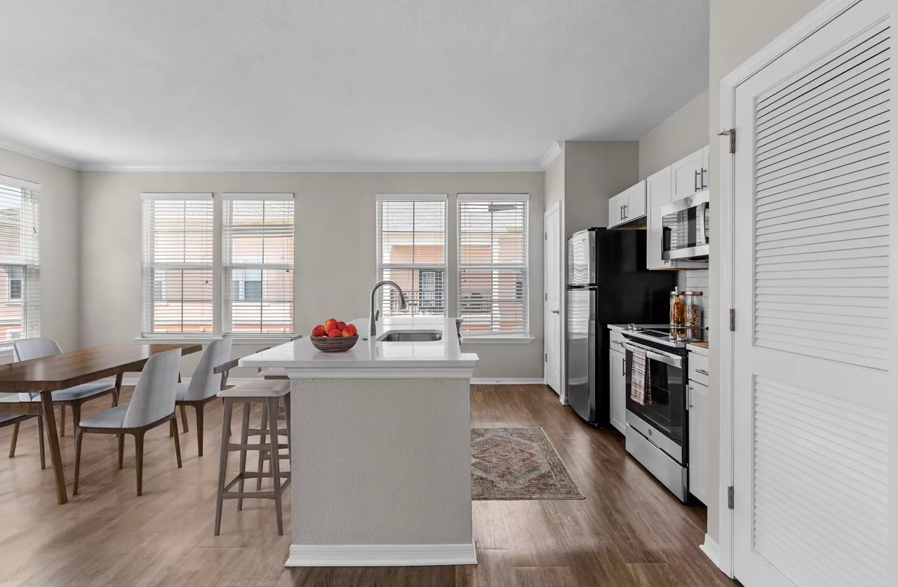 2054 Riverside - Jacksonville, FL - Kitchen