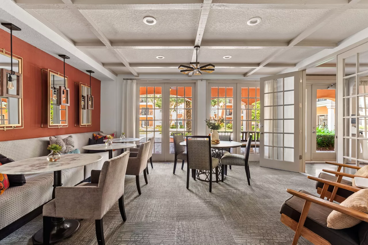 2054 Riverside in Jacksonville, FL - Clubhouse
