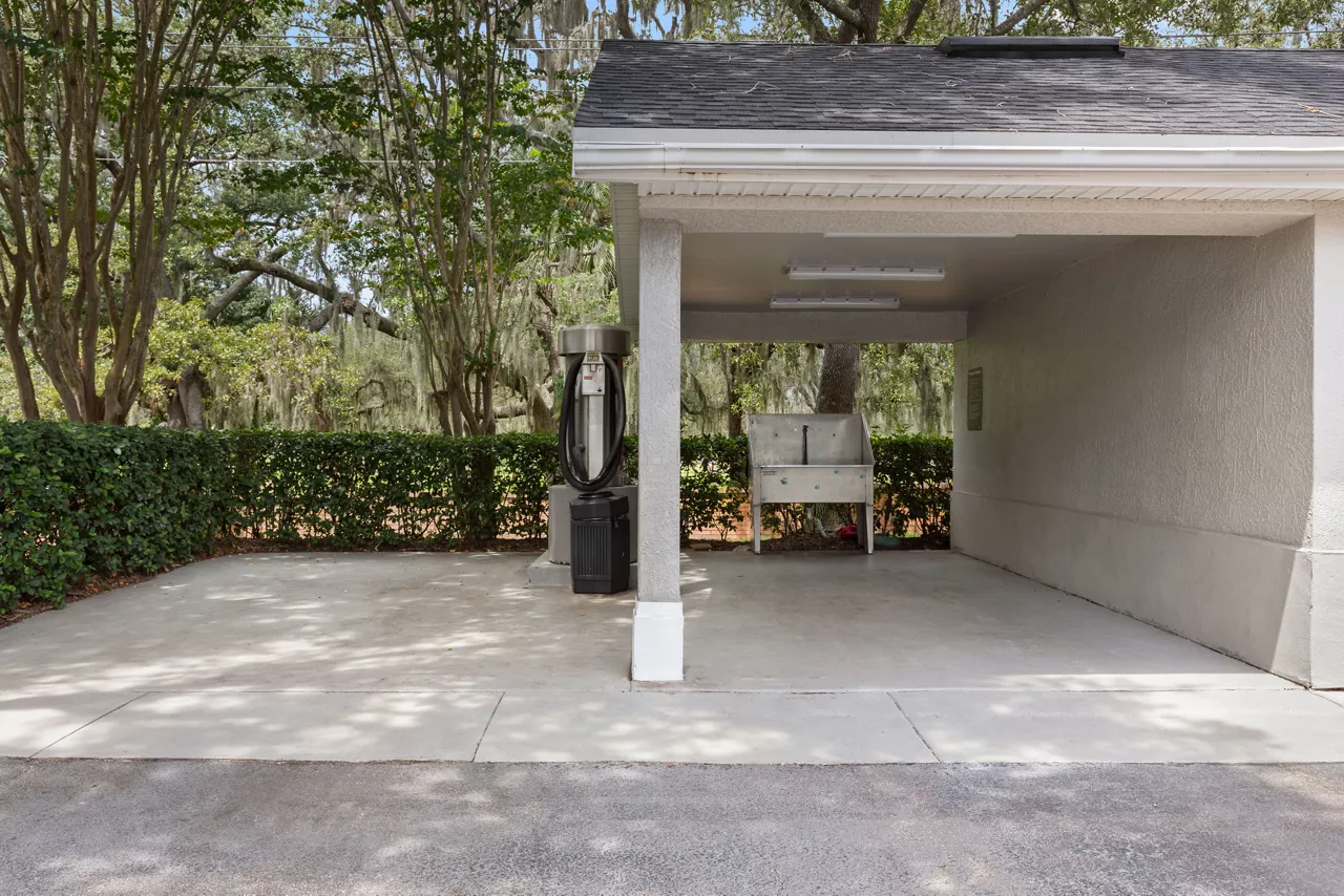 Solace Timacuan in Orlando, FL - Car and Dog Wash