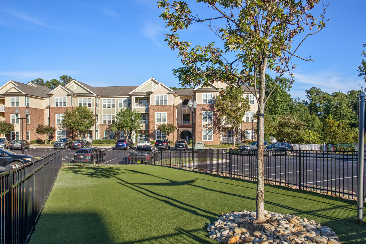 Crestview at Apex - Apex, NC - Pet Park