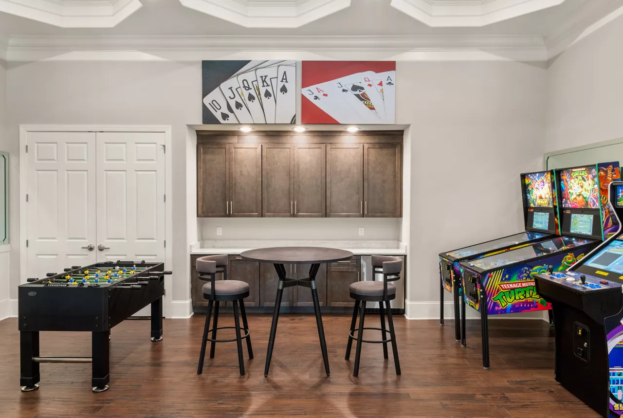 The Villages at Raleigh Beach - Game room