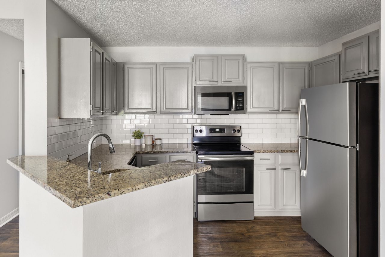 Bay Club - Interior Kitchen