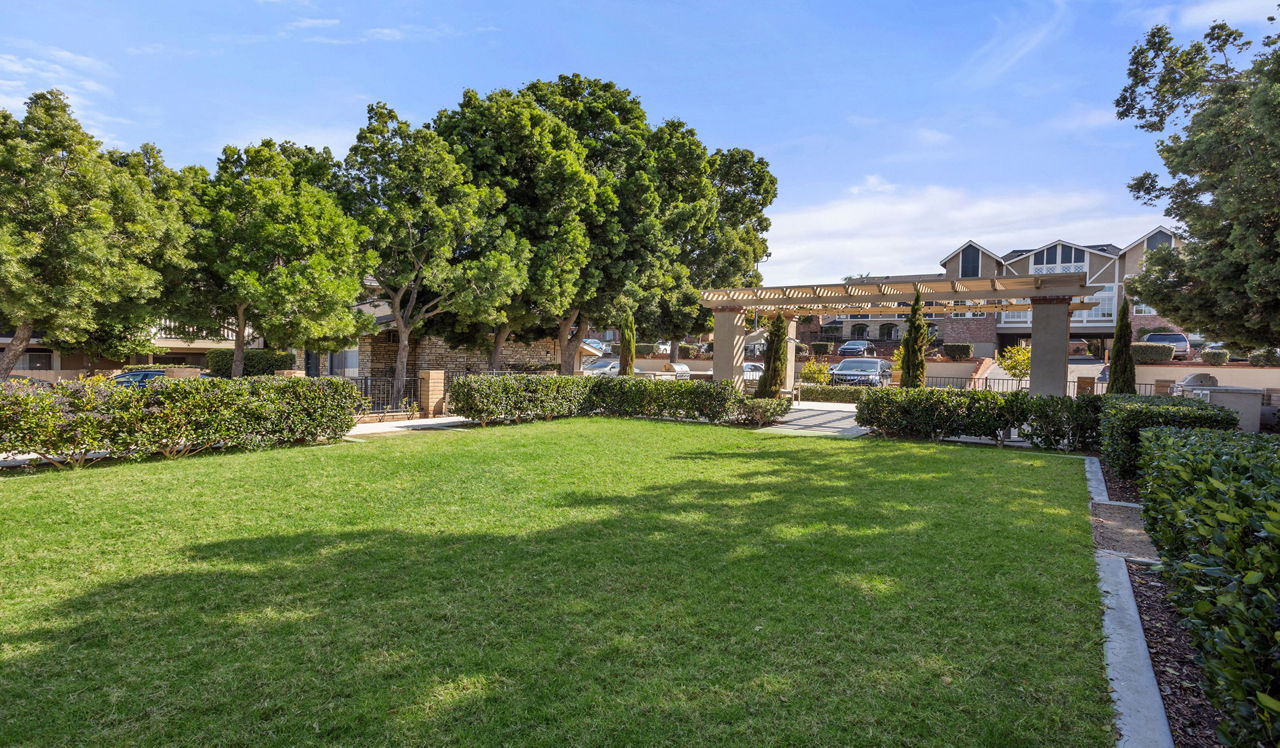 Point Bonita - Chula Vista, CA - courtyard