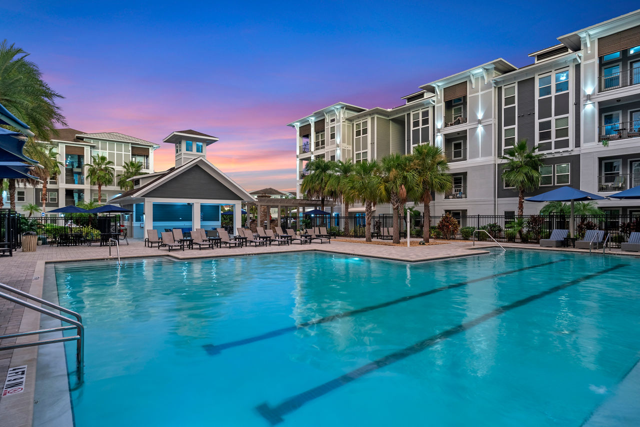 Pool at Venue at Lakewood Ranch (1 of 2)