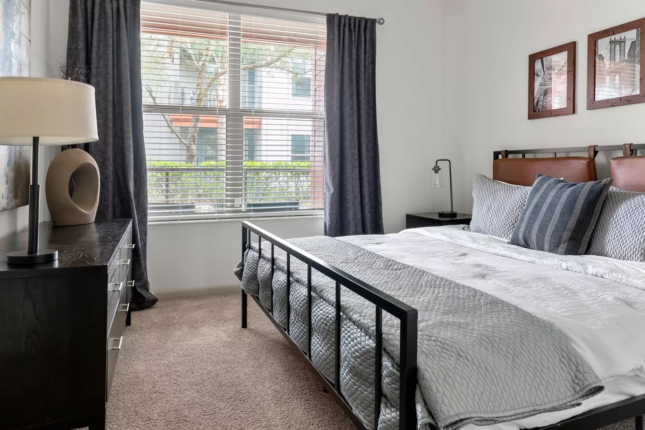 Crosstown Walk - Tampa, FL - Bedroom