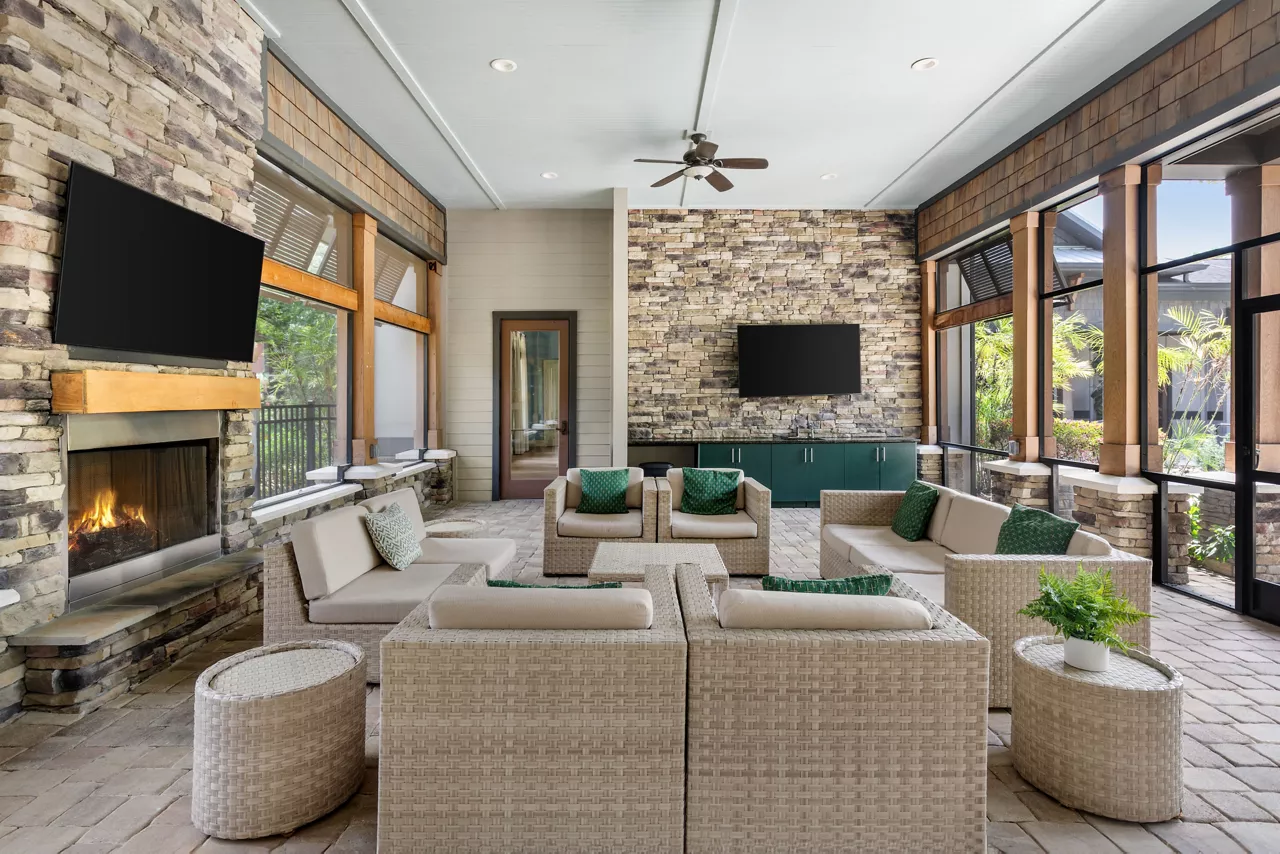 The Lodge at Hidden River in Tampa, FL - Outdoor Lounge