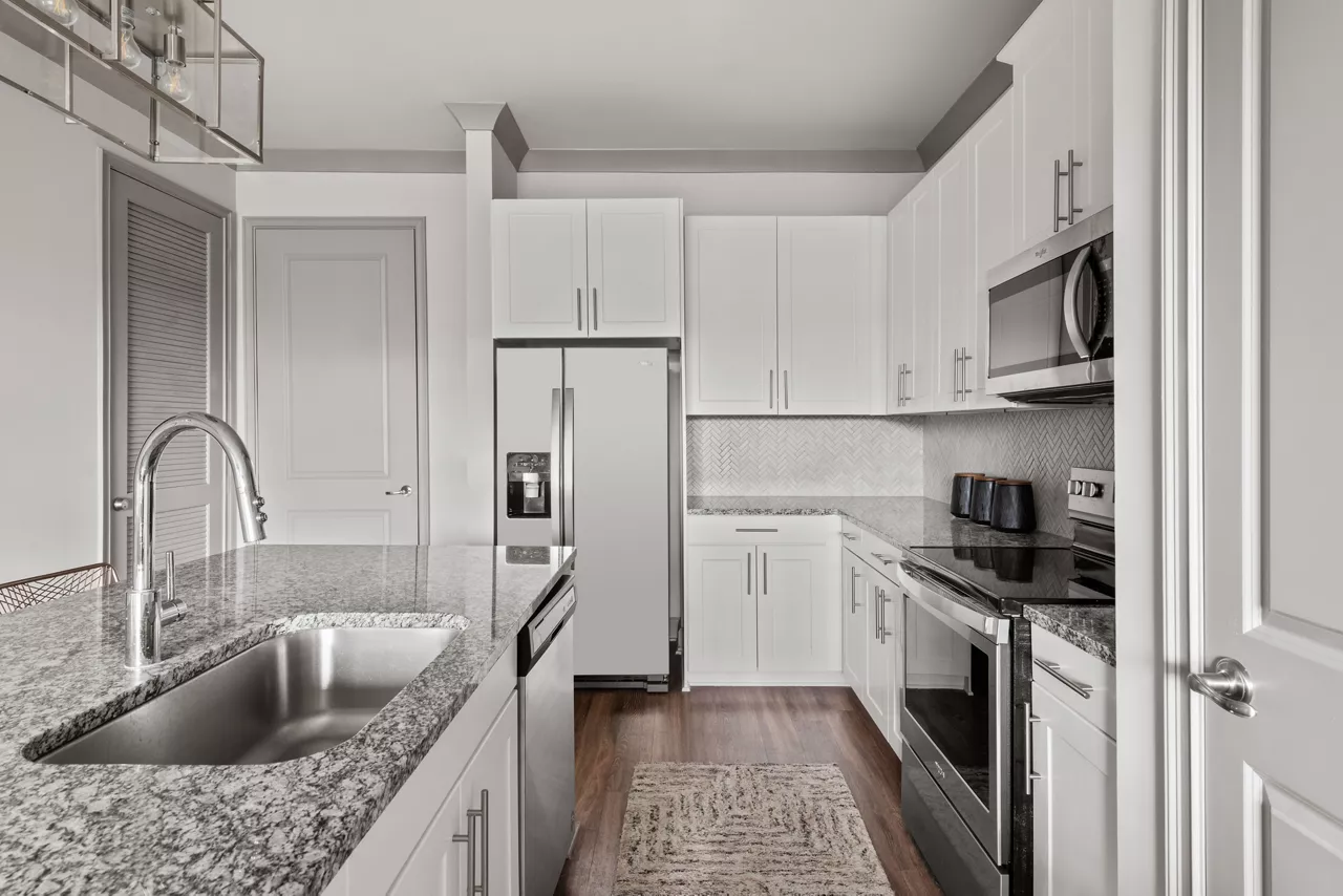 The Ellison - Kennesaw, GA - Kitchen