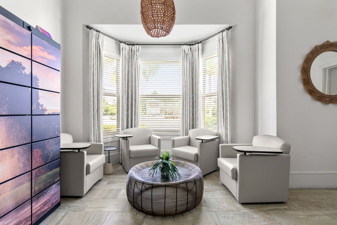 Lounge at Luxe Lakewood Ranch