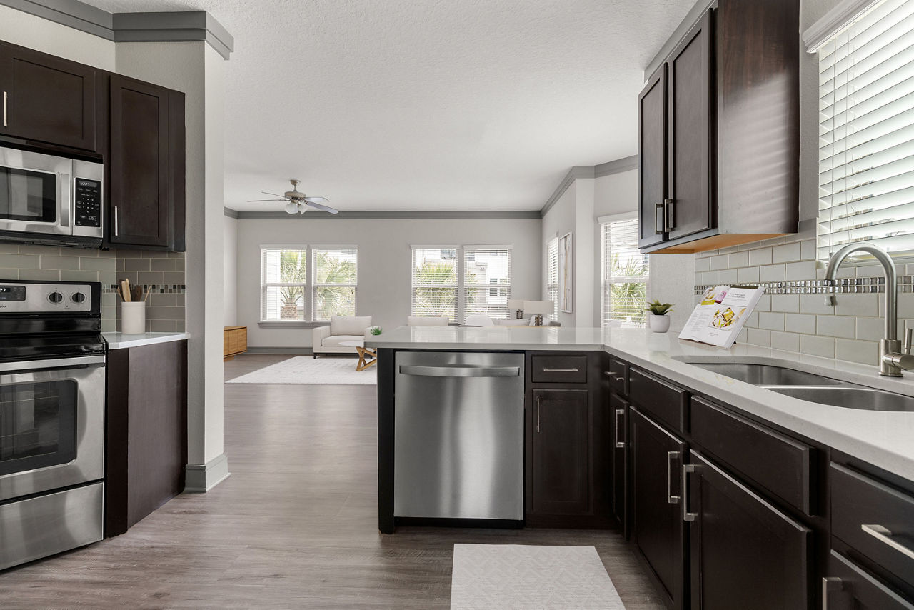 Luxe Lakewood Ranch 6 of 12
