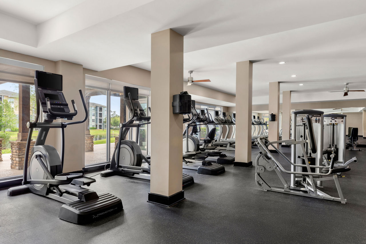 Gym at Citi Lakes (1 of 2)