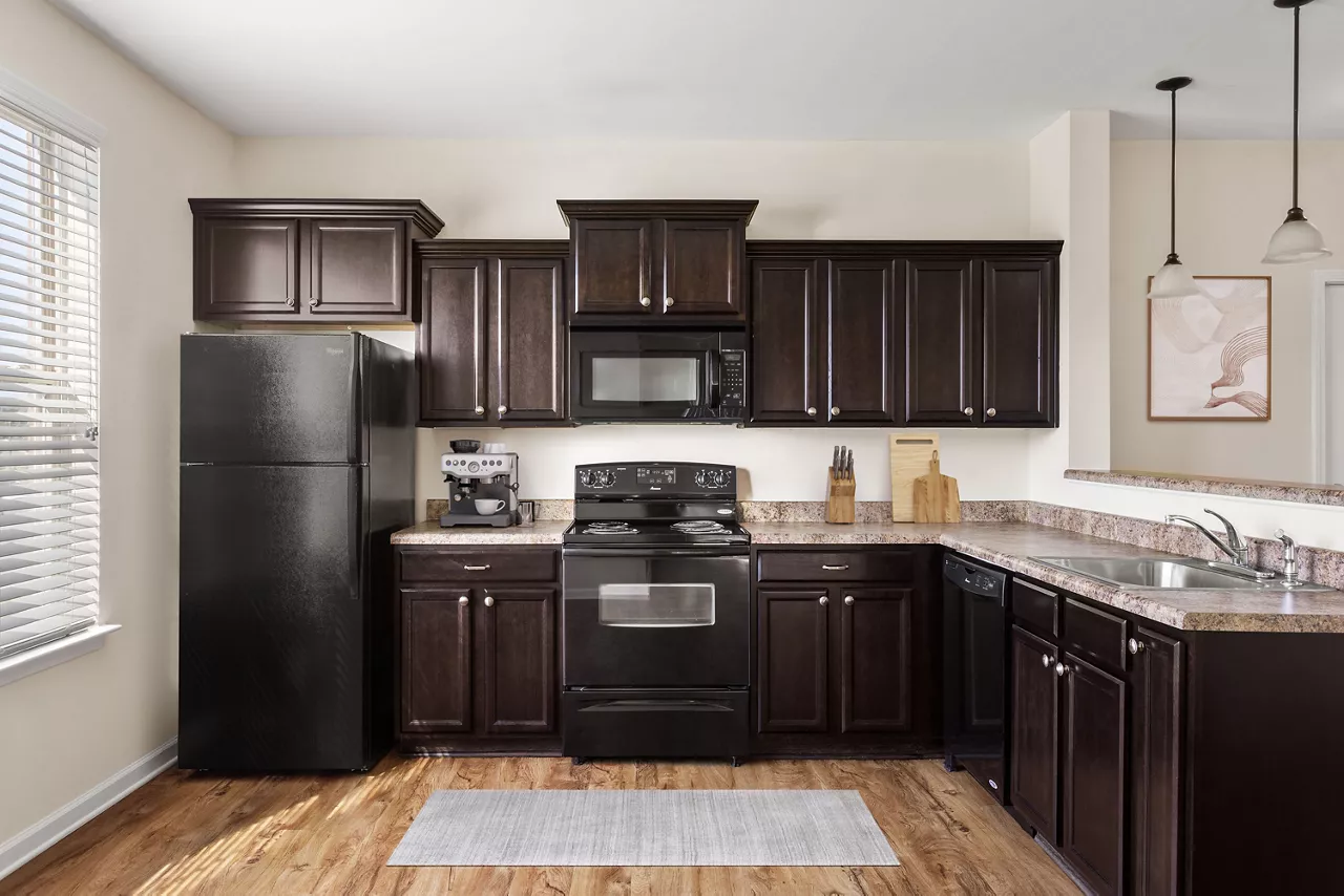 Lenox Village Town Center - Nashville, TN - Kitchen