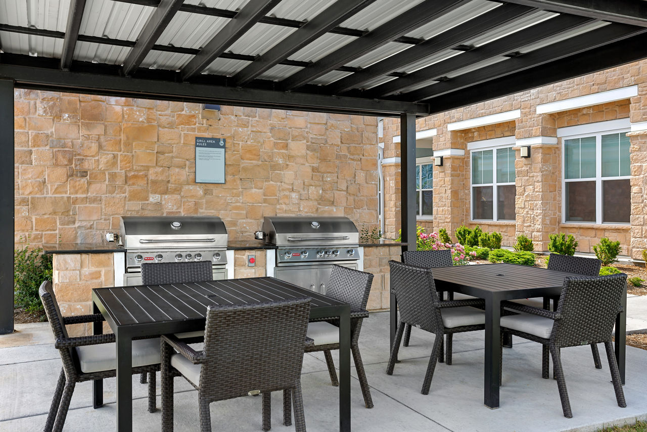 The Lofts at Highlands - Longmont, CO - Grill Station